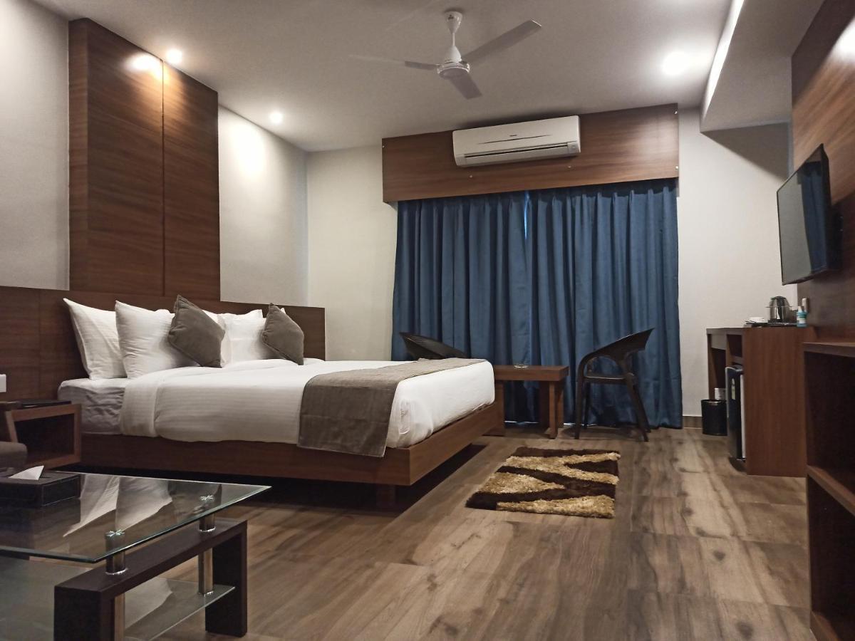 Hotel Tree Fern Dibrugarh Exterior photo