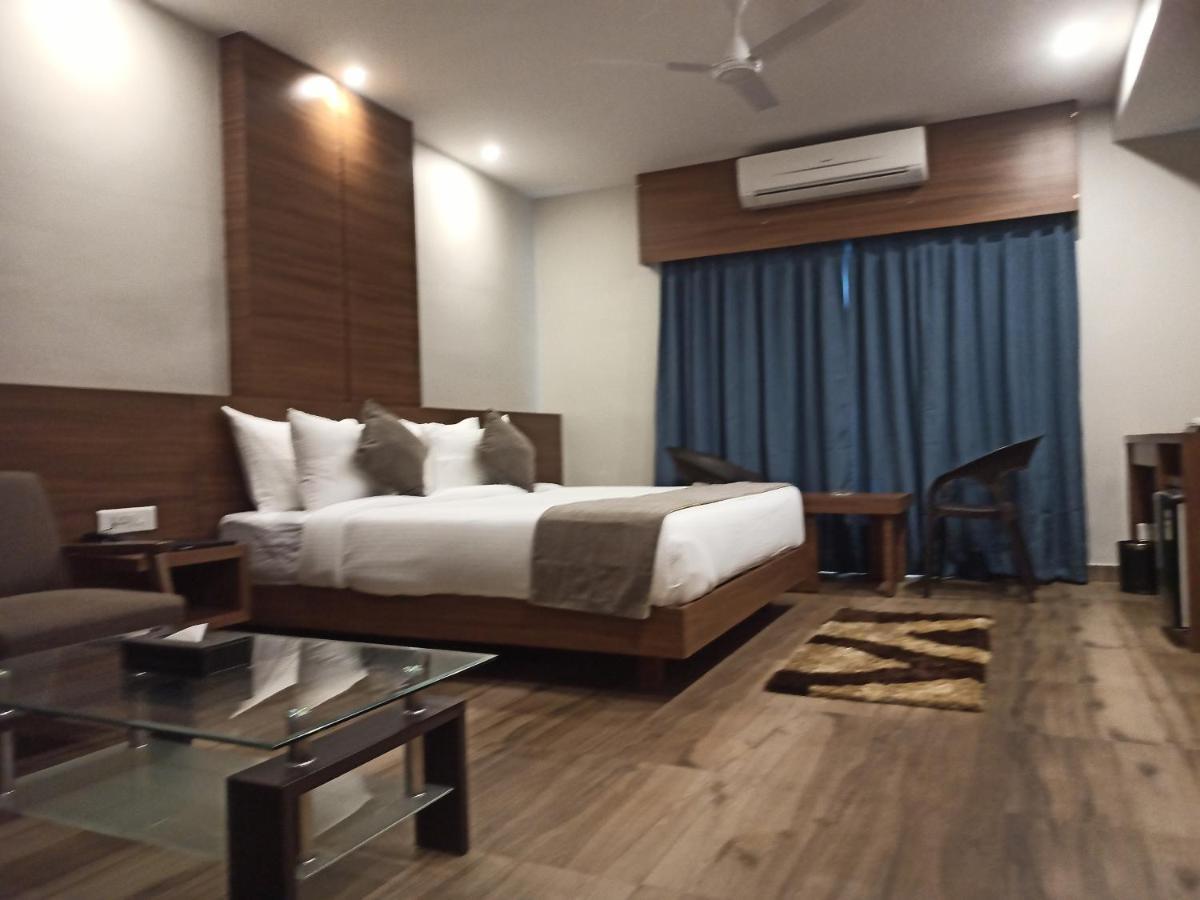 Hotel Tree Fern Dibrugarh Exterior photo