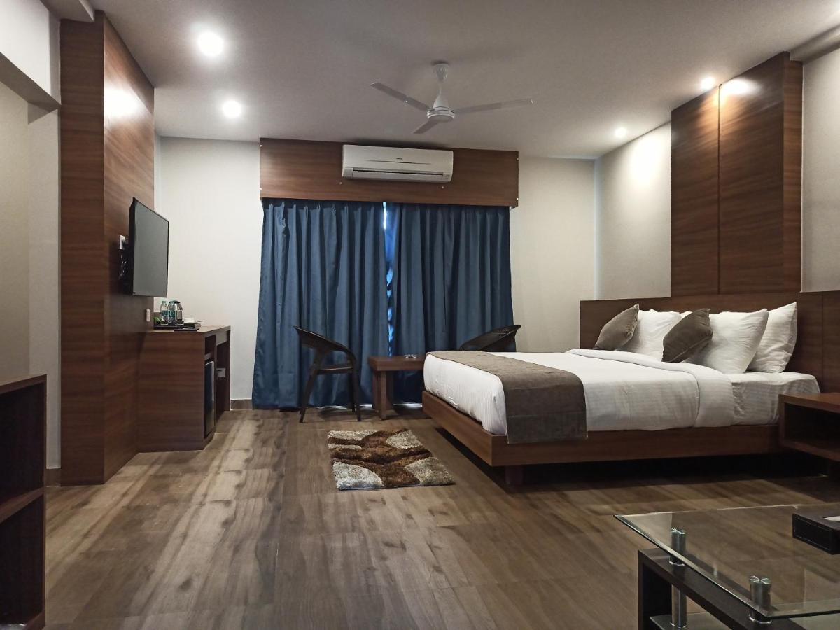 Hotel Tree Fern Dibrugarh Exterior photo