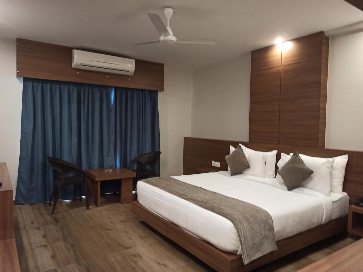 Hotel Tree Fern Dibrugarh Exterior photo