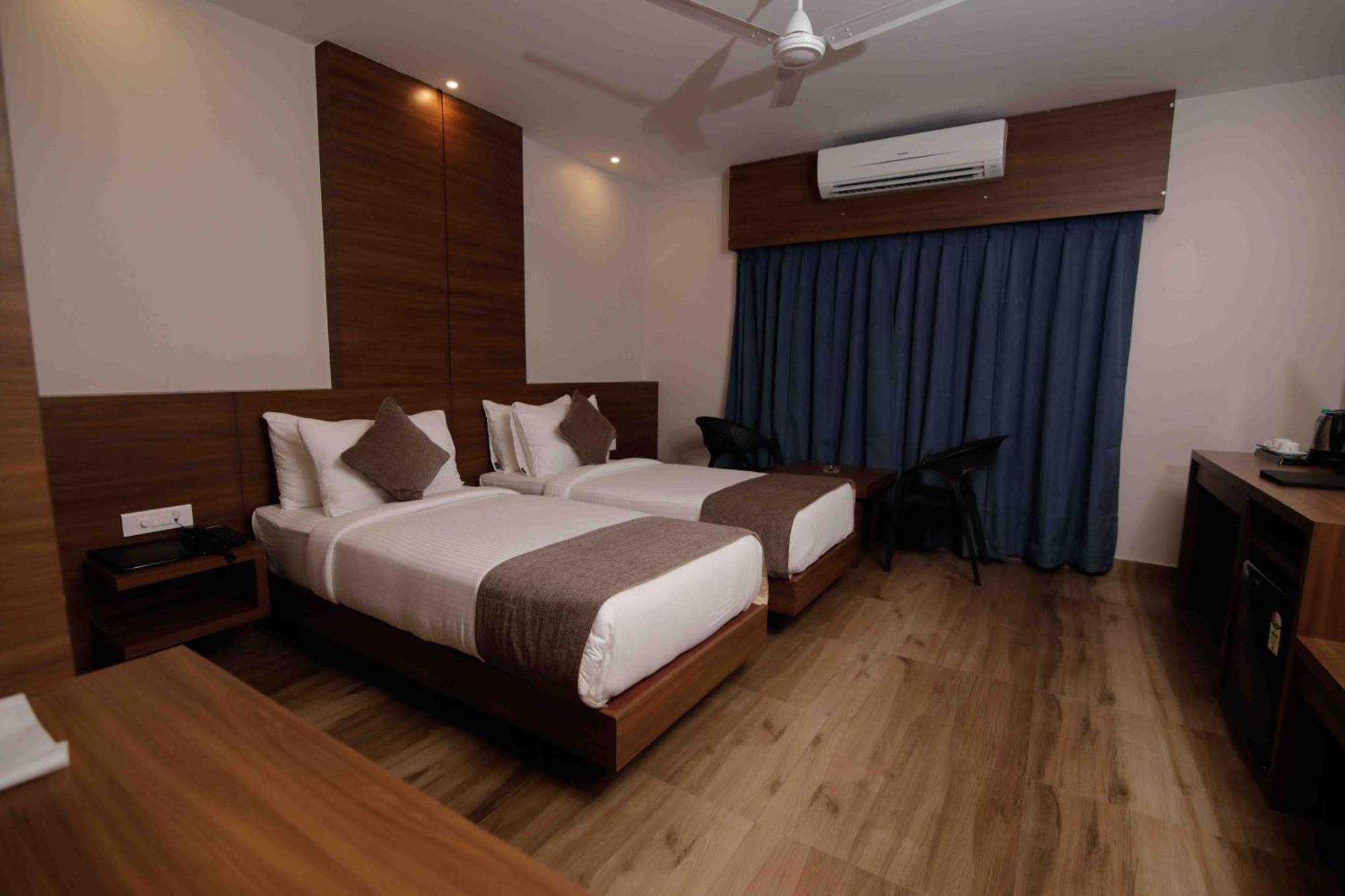 Hotel Tree Fern Dibrugarh Exterior photo