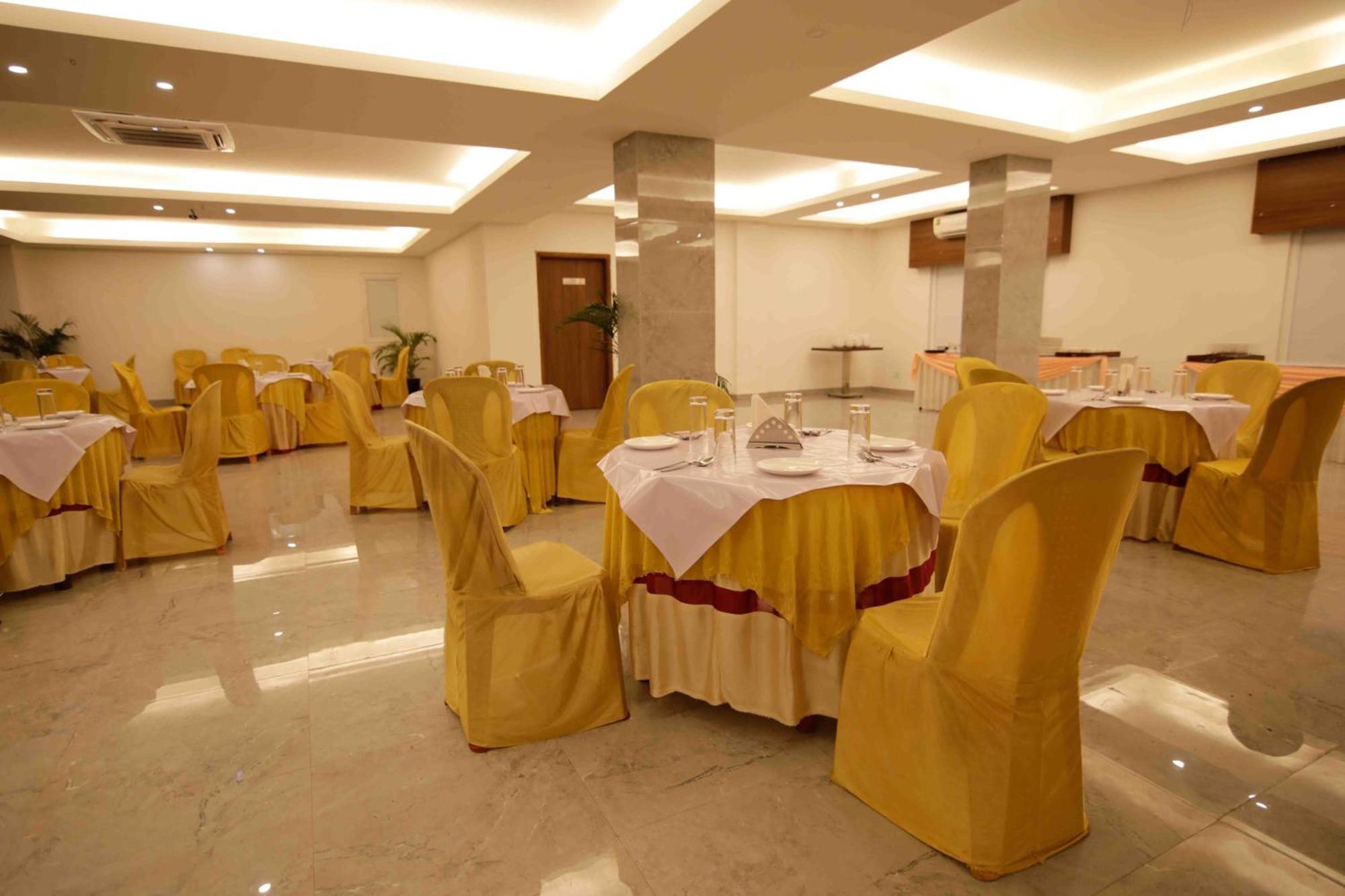 Hotel Tree Fern Dibrugarh Exterior photo