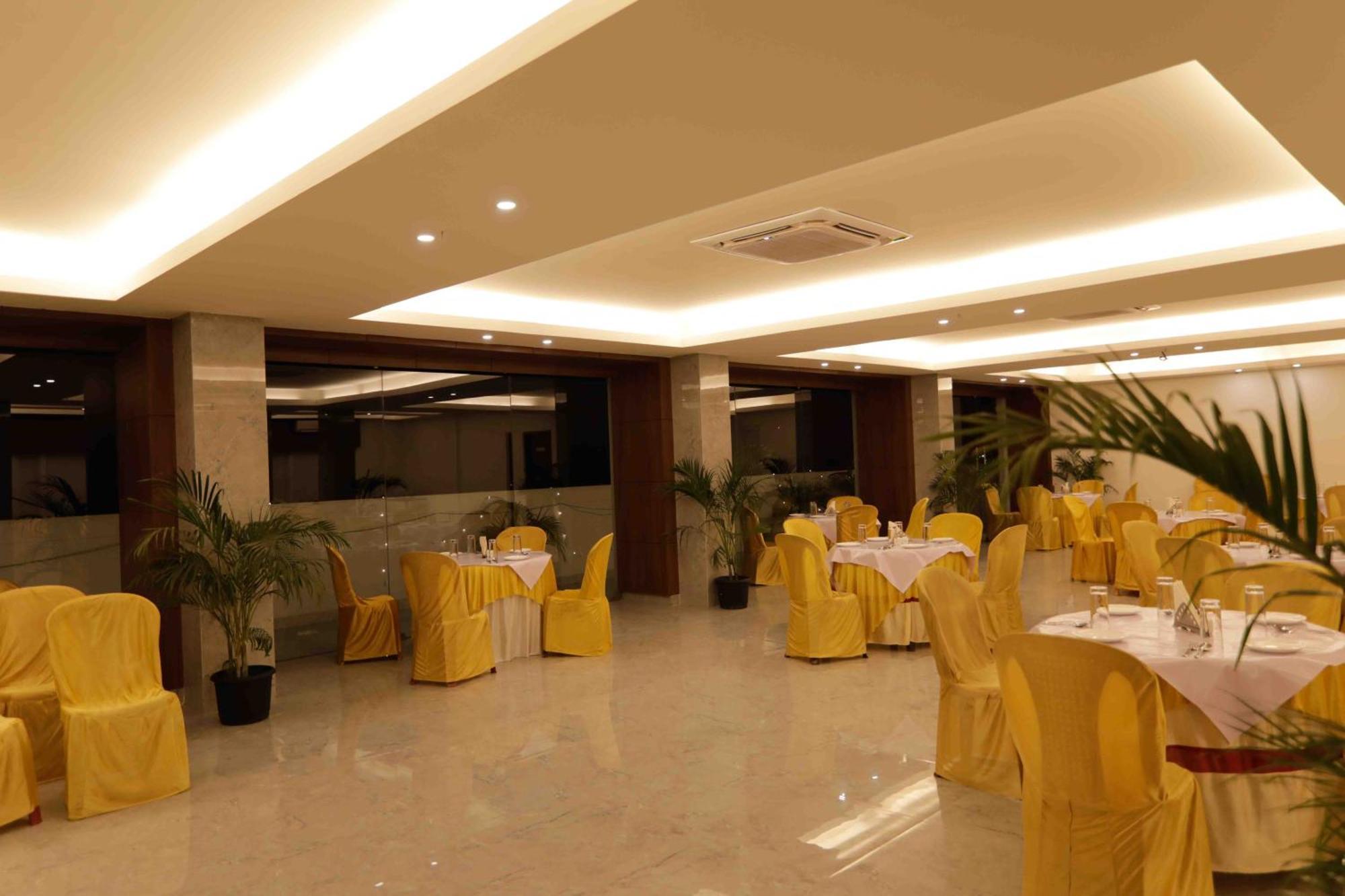 Hotel Tree Fern Dibrugarh Exterior photo